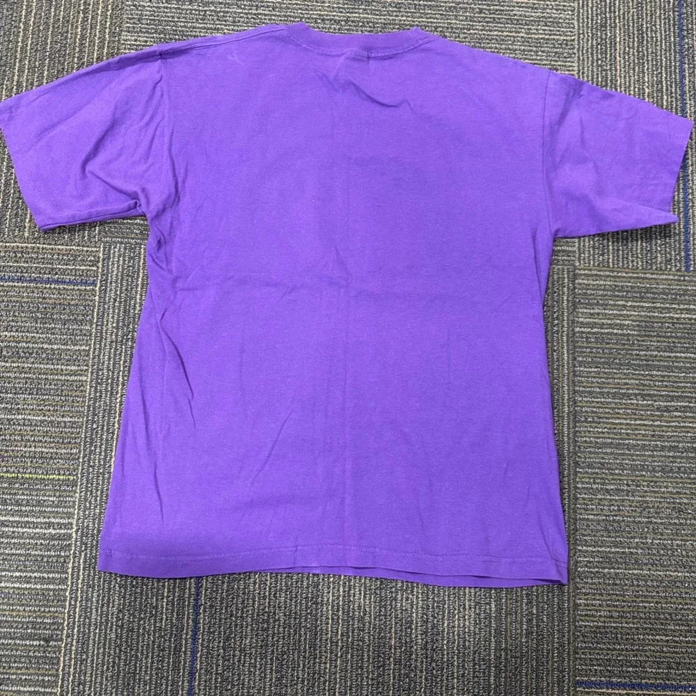 Disney Store Mickey Minnie Mouse Tropical Palm Tree Graphic TShirt Purple Womens - Picture 3 of 10